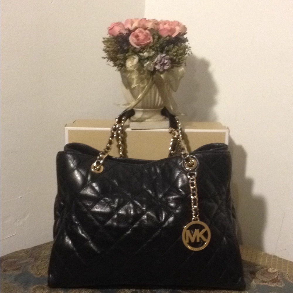 MK SUSSANAH BLACK QUILTED TOTE